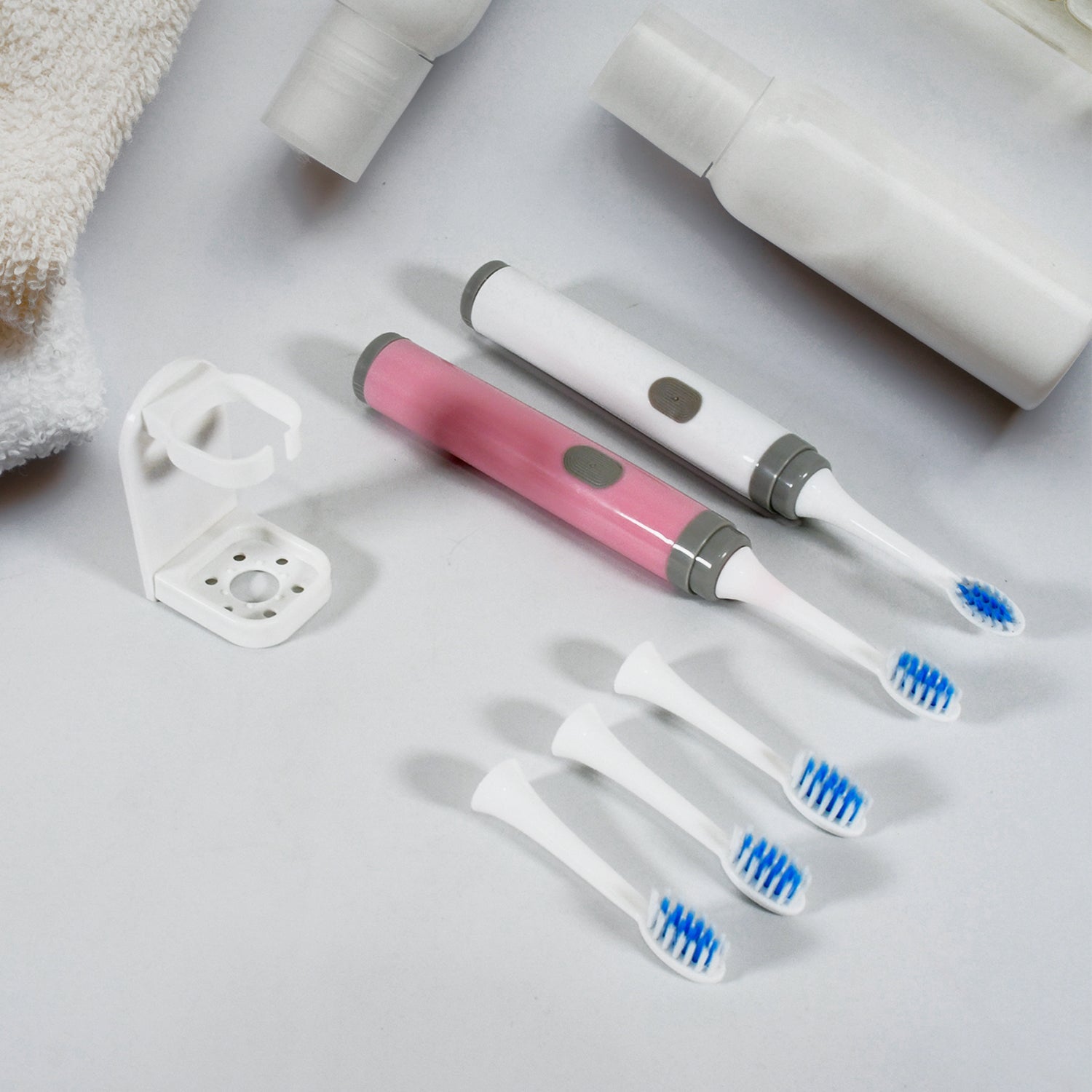 Adult Waterproof Electric Toothbrush Strong Sonic Charging with 4 Toothbrush Head and a toothbrush holder Adult Waterproof Electric Toothbrush Strong Sonic Charging with 4 Toothbrush Head and a toothbrush holder